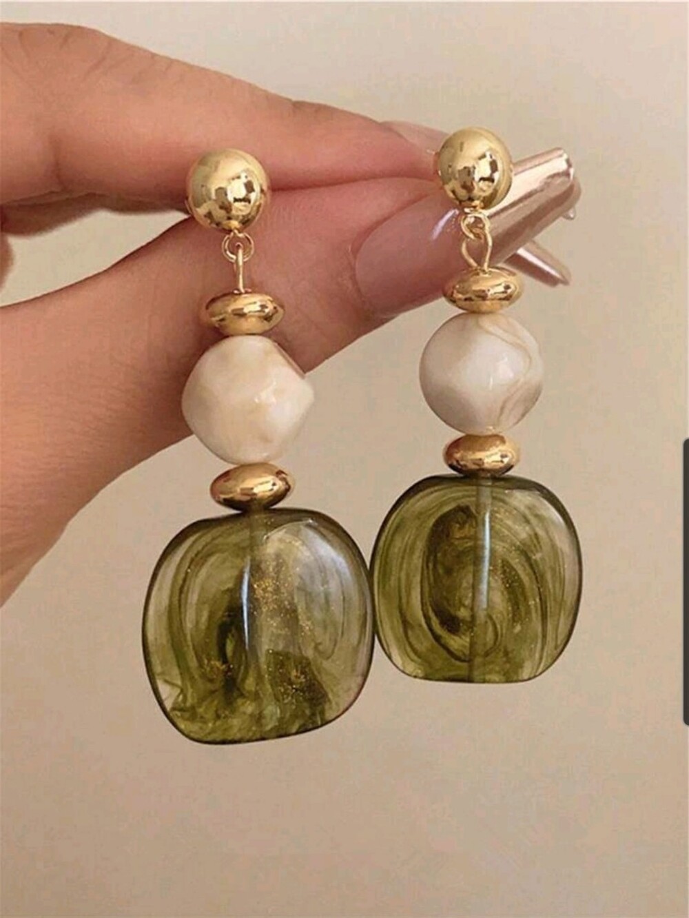 BRAND NEW ** Gold and Olive Green Bead Drop Earrings